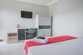 RedDoorz Syariah near Tugu Juang Jambi 2