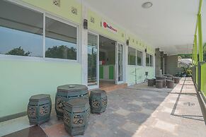 RedDoorz Syariah near Museum Wisma Karya Subang