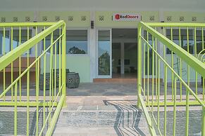 RedDoorz Syariah near Museum Wisma Karya Subang
