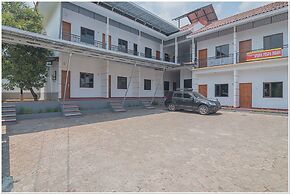 RedDoorz Plus near RSUD Majalengka