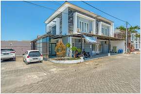 RedDoorz @ Bypass Juanda Airport