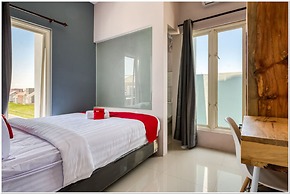 RedDoorz @ Bypass Juanda Airport