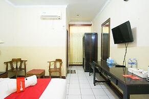 RedDoorz Plus near Pelabuhan Bitung