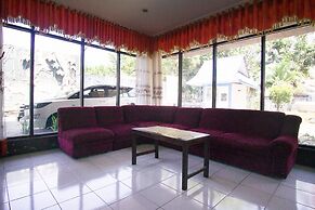 RedDoorz Plus near Pelabuhan Bitung