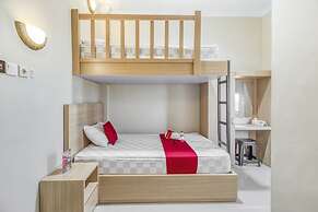 RedDoorz near Jogja National Museum