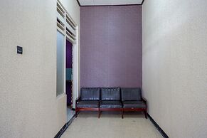 RedDoorz near Stasiun Kebumen