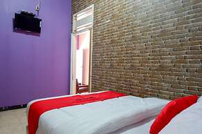 RedDoorz near Stasiun Kebumen