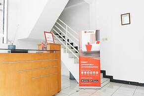 Formerly Reddoorz Syariah Jatisampurna Hospital