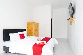 Formerly Reddoorz Syariah Jatisampurna Hospital