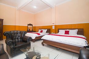 RedDoorz Syariah near Keraton Sumenep