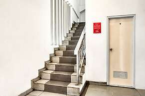 Formerly Reddoorz Near Binus Anggrek 2