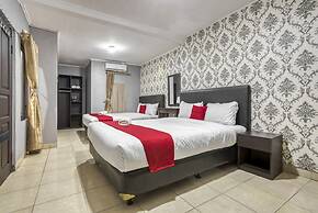 RedDoorz near Tomang 2