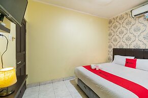 RedDoorz near Tomang 2