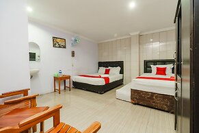 RedDoorz near Danau Toba Parapat
