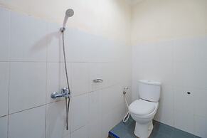 RedDoorz near Danau Toba Parapat