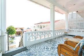 RedDoorz near Grojogan Sewu Tawangmangu