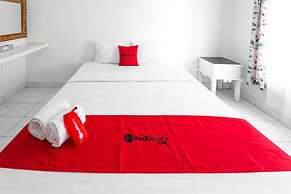 RedDoorz near Grojogan Sewu Tawangmangu