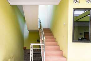 KoolKost Syariah near Universitas Muhammadiyah Surakarta - Caters to W