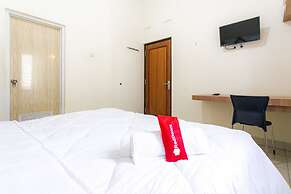 KoolKost Syariah near Universitas Muhammadiyah Surakarta - Caters to W