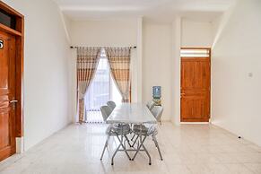 RedDoorz near Universitas Gajah Mada