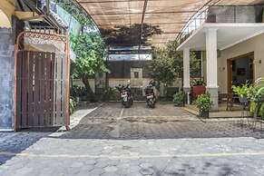 RedDoorz Syariah @ Raya Tajem Maguwo