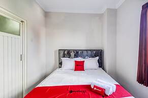 RedDoorz near Condongcatur Bus Station