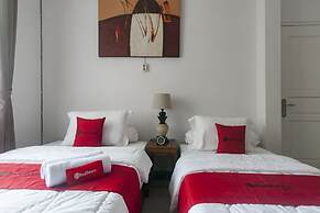 RedDoorz Syariah Plus near Trans Studio Cibubur