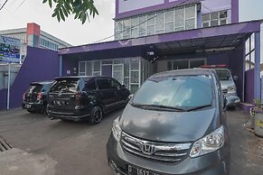 RedDoorz @ Gatot Subroto Street Bandung 2