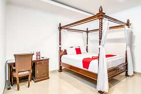 RedDoorz Plus near Lempuyangan Station 4