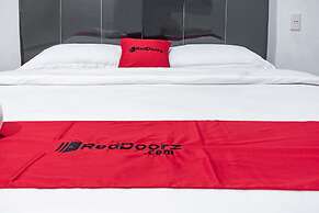 RedDoorz Plus near Thamrin Plaza Medan