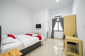 RedDoorz Plus near Thamrin Plaza Medan