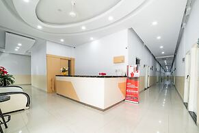 RedDoorz Plus near Thamrin Plaza Medan