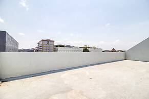 RedDoorz Syariah near Galeria Mall Yogyakarta