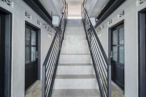 RedDoorz Syariah near Galeria Mall Yogyakarta