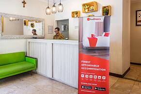 RedDoorz near Alun Alun Bandung 2