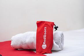 RedDoorz near Alun Alun Bandung 2