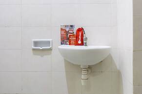 RedDoorz near Widya Mandala University