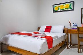 RedDoorz Syariah near Grand Kota Bintang