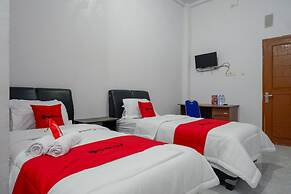 RedDoorz near Pasar Baru Mamuju