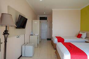 RedDoorz Plus Syariah @ Hotel Boulevard Luwuk