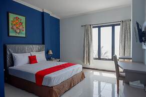 RedDoorz Plus Syariah @ Hotel Boulevard Luwuk