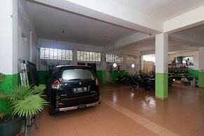 RedDoorz @ Frans Seda Kupang