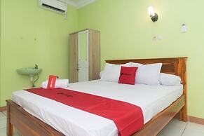 RedDoorz @ Frans Seda Kupang