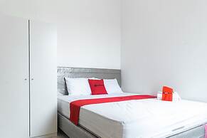 RedDoorz Plus @ EcoHome Citra Raya Tangerang