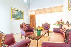 RedDoorz Syariah near Balai Kota Batu