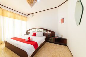 RedDoorz Syariah near Balai Kota Batu