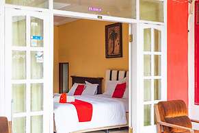 RedDoorz Syariah near Balai Kota Batu