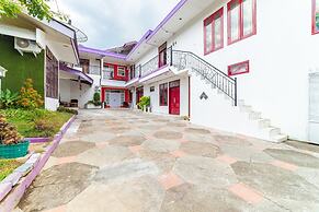 RedDoorz Syariah near Balai Kota Batu