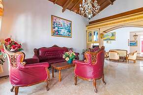 RedDoorz Syariah near Balai Kota Batu