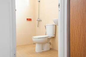 RedDoorz near Siloam Karawaci 3